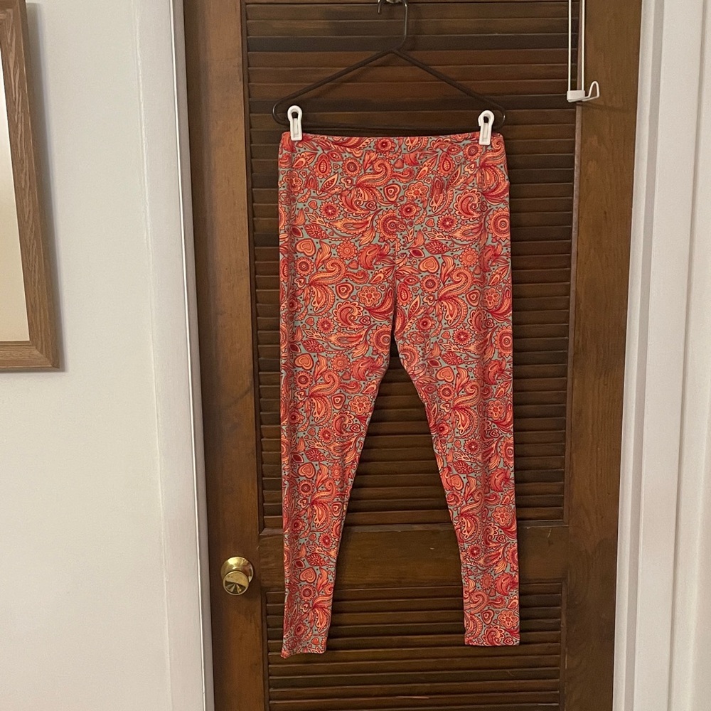 Colorful Swirl Pattern woman’s Leggings